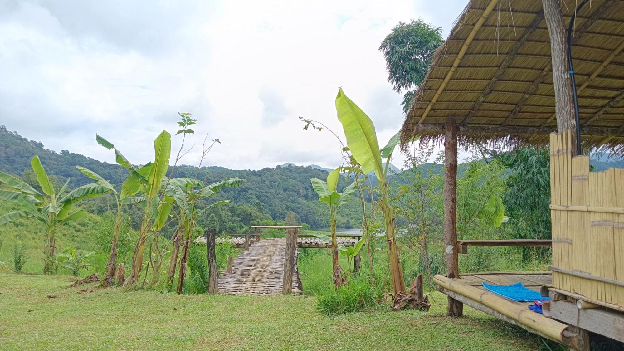 ไร่นิธิสุนทร Nithisoonthon Farmstay Mae Hong Son Buitenkant foto