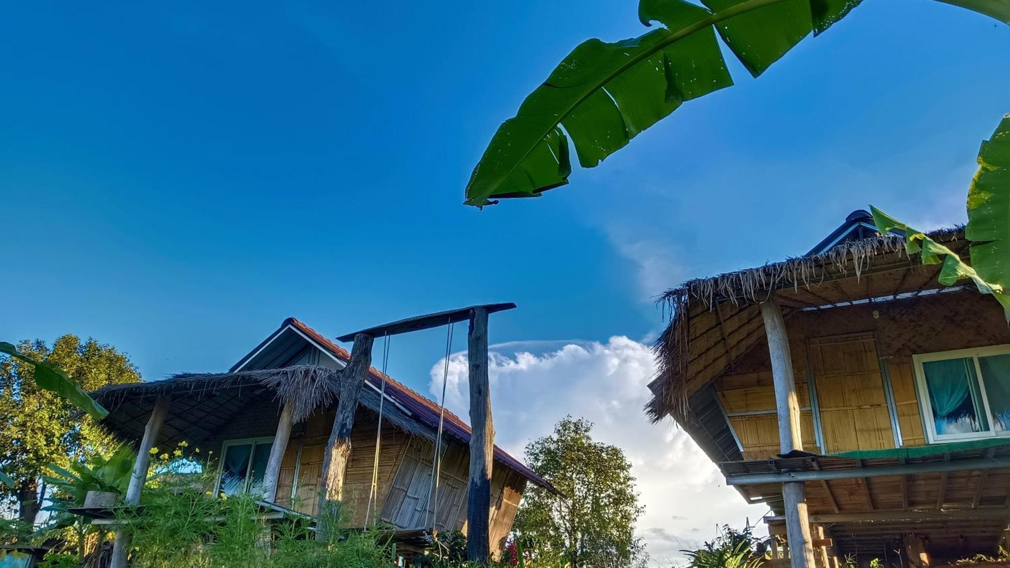 ไร่นิธิสุนทร Nithisoonthon Farmstay Mae Hong Son Buitenkant foto