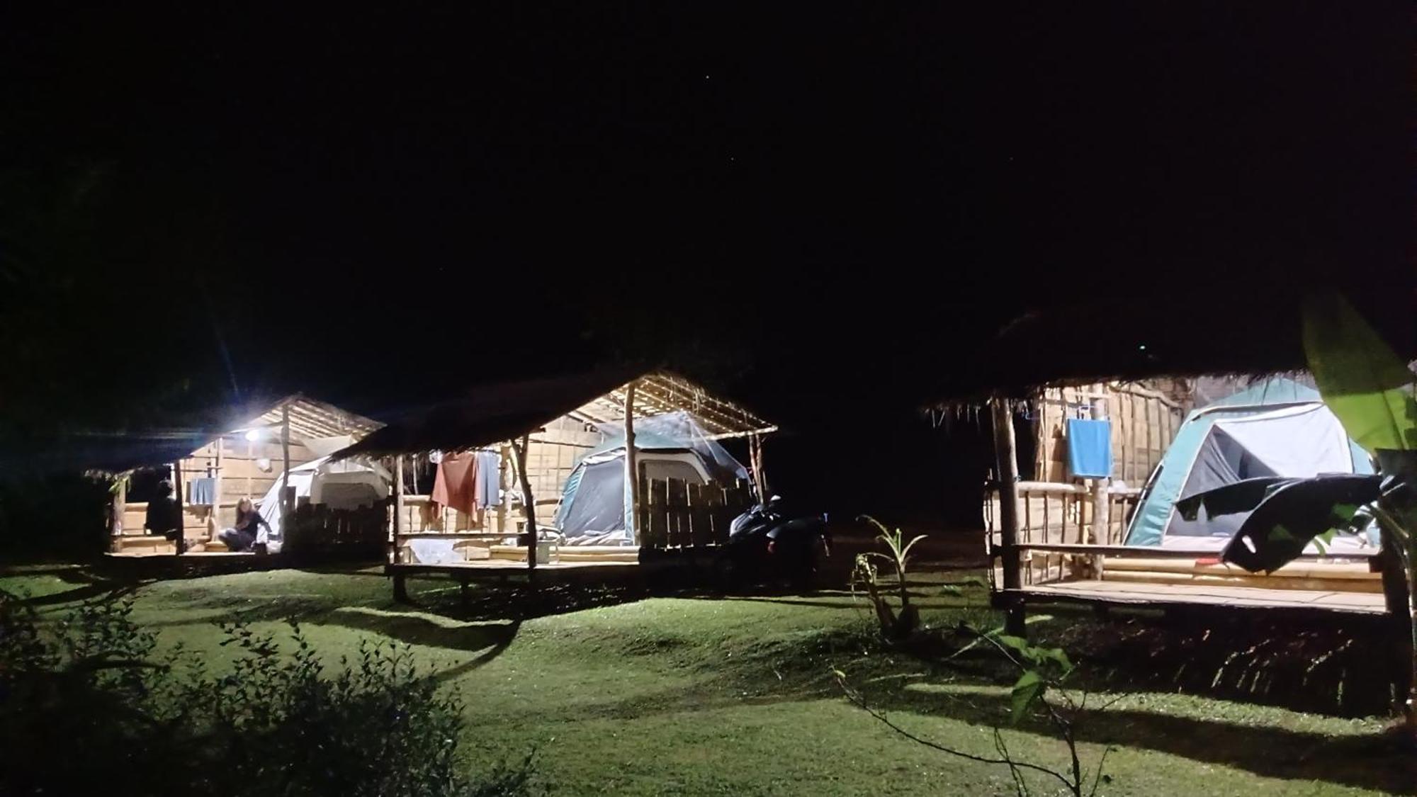 ไร่นิธิสุนทร Nithisoonthon Farmstay Mae Hong Son Buitenkant foto