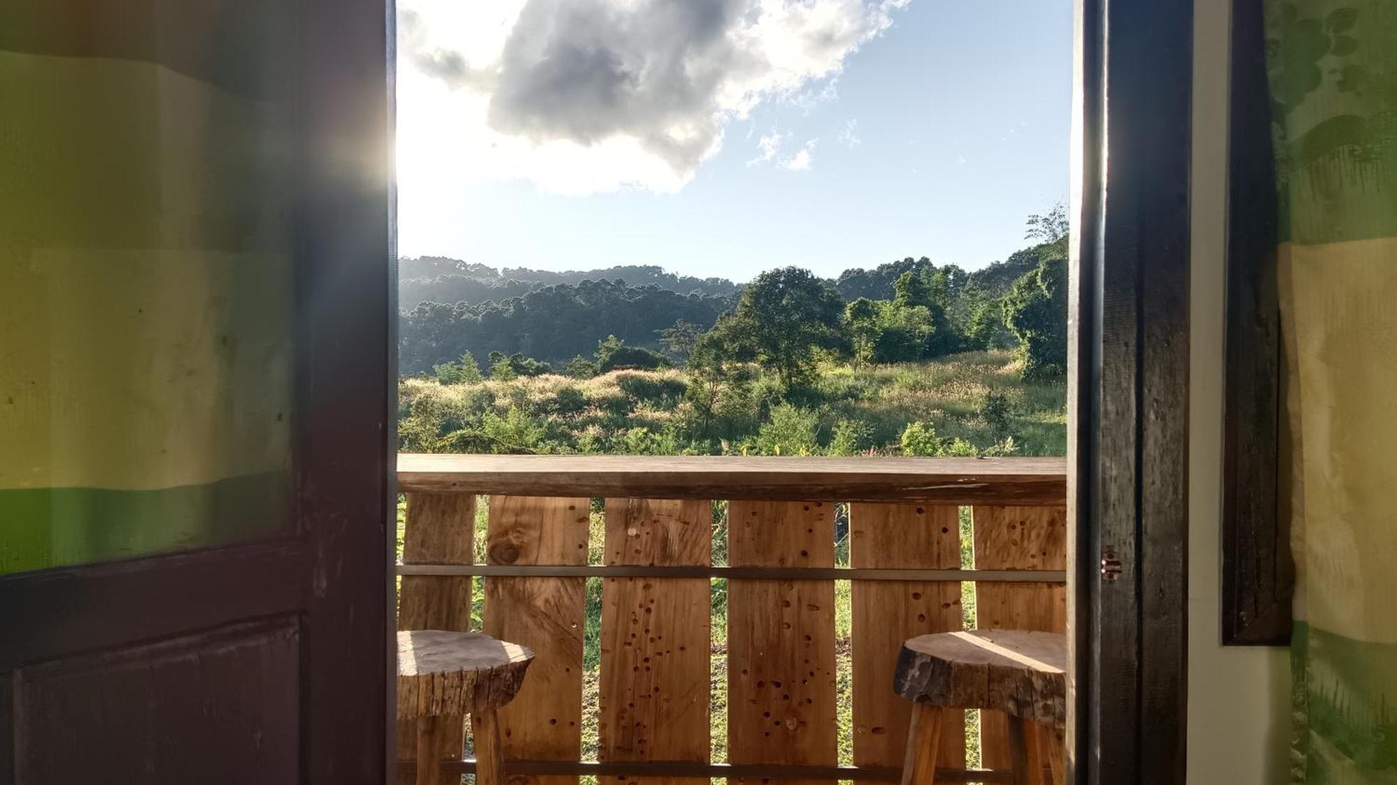 ไร่นิธิสุนทร Nithisoonthon Farmstay Mae Hong Son Buitenkant foto