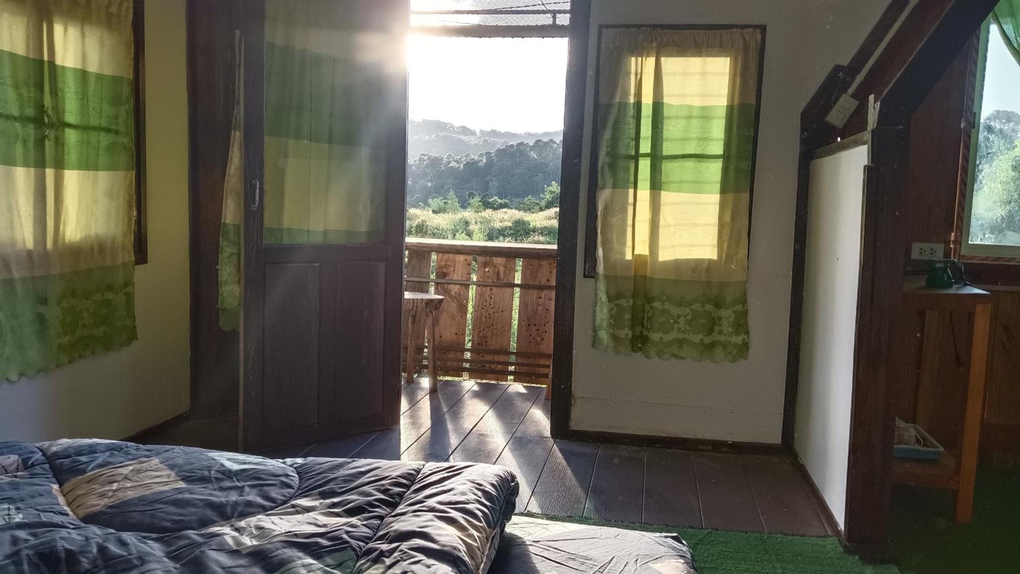ไร่นิธิสุนทร Nithisoonthon Farmstay Mae Hong Son Buitenkant foto
