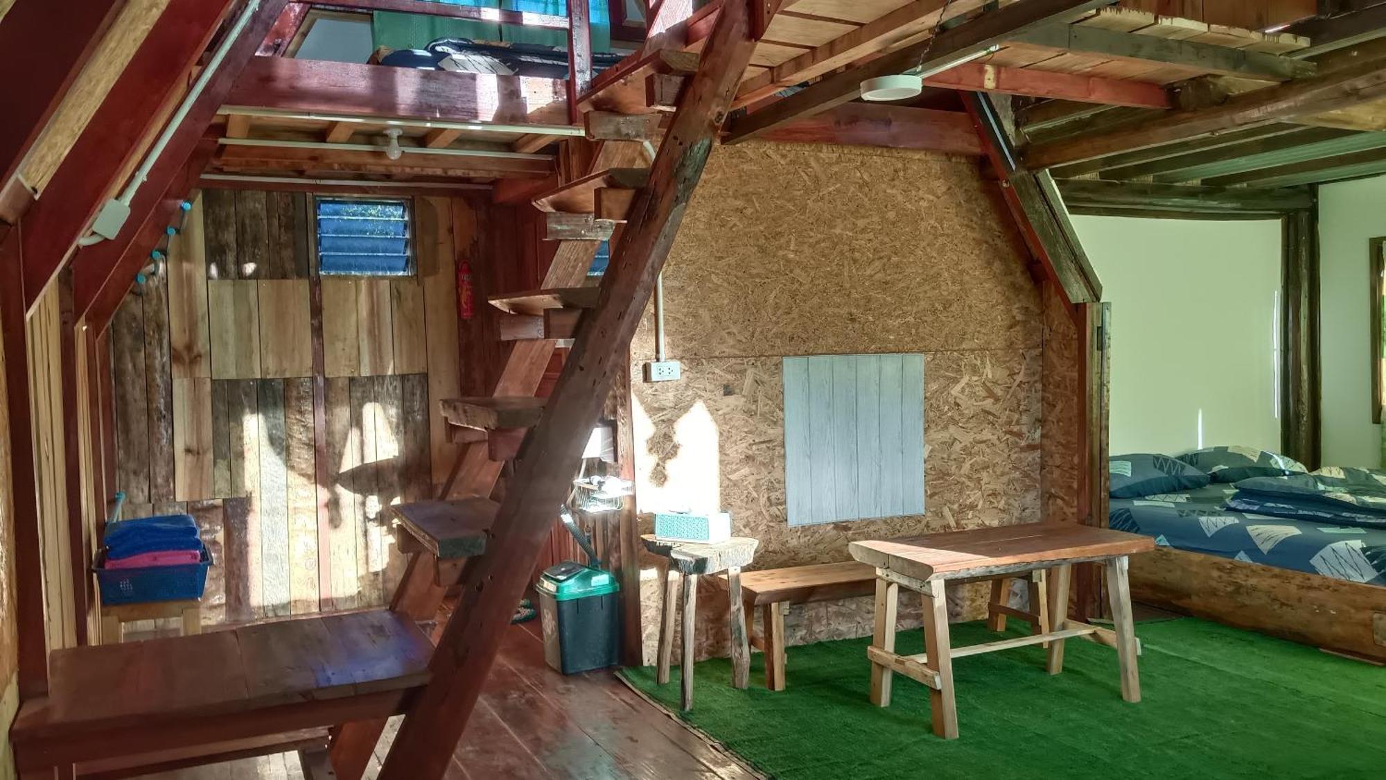 ไร่นิธิสุนทร Nithisoonthon Farmstay Mae Hong Son Buitenkant foto